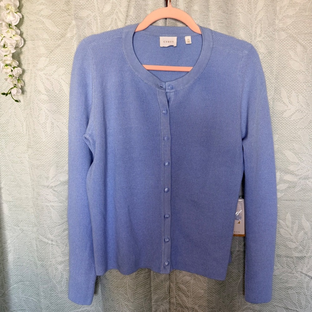 NEW $89 Cyrus Women M Skyway Blue Textured Button Front Cardigan Soft Pastel